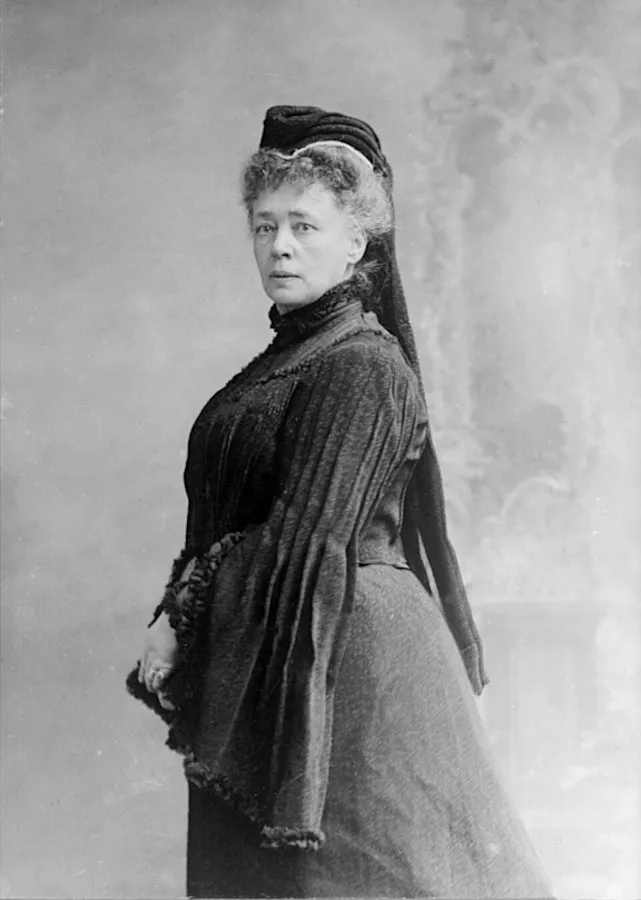 Photograph of Bertha von Suttner