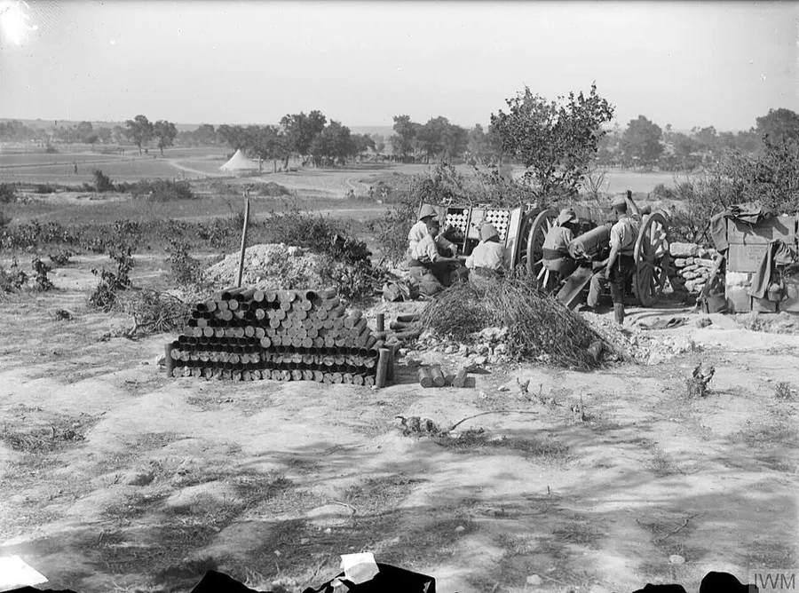 IWM caption : THE GALLIPOLI CAMPAIGN, APRIL 1915-JANUARY 1916.