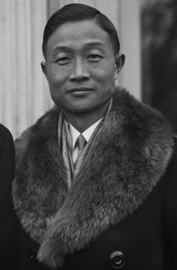 Photograph of James Yen